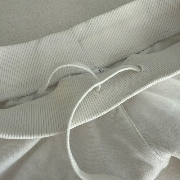 White Reebok Sweatpants Size XS/S - Picture 7 of 8